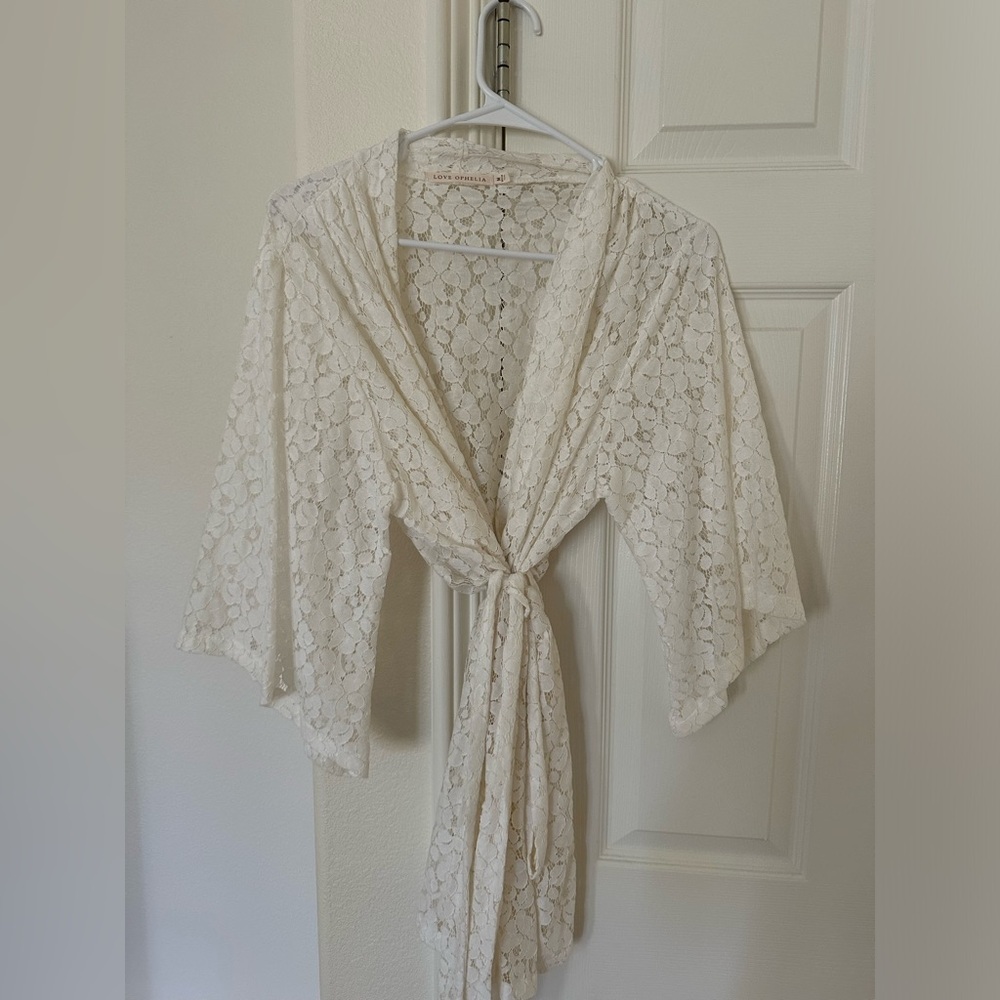 Love Ophelia Lace Robe
